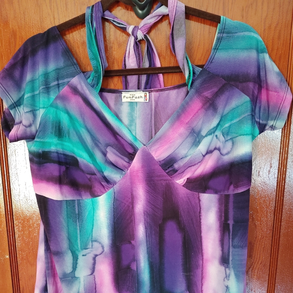 Short sleeve halter blouse